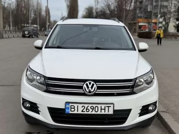 Авто Volkswagen Tiguan 2013 № 7501017
