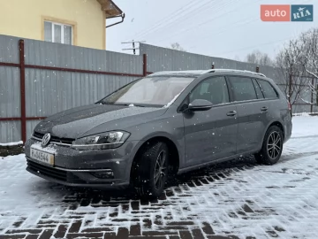 Авто Volkswagen Golf 2018 № 7501021
