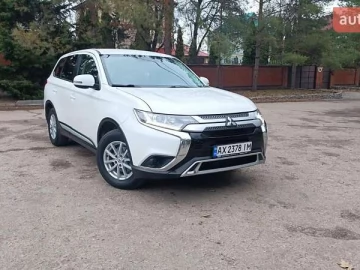 Авто Mitsubishi Outlander 2019 № 7501307