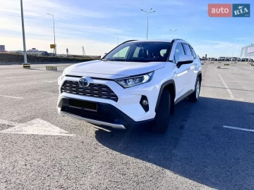 Авто Toyota Rav4 2019 № 7501351