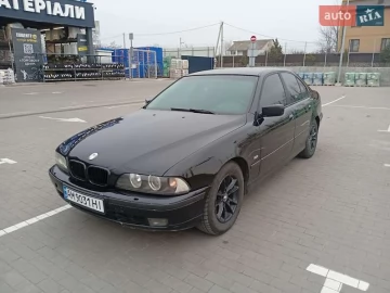Авто BMW 5 Series 2000 № 7501417