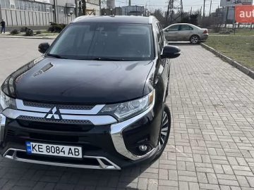 Авто Mitsubishi Outlander 2019 № 7501885