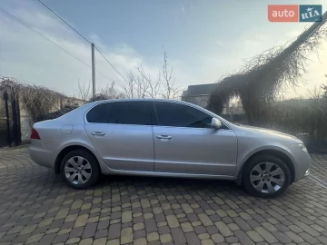 Авто Skoda Superb 2009 № 7502342