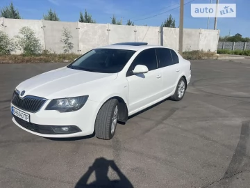 Авто Skoda Superb 2013 № 7502430