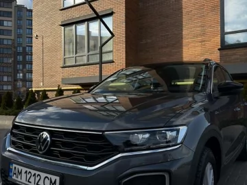 Авто Volkswagen T-Roc 2021 № 7502507