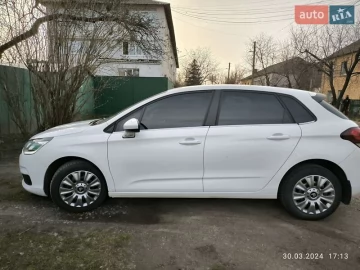 Авто Citroen C4 2016 № 7503024