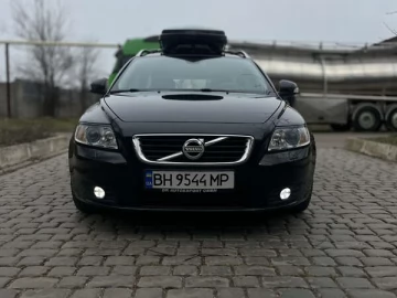 Авто Volvo V50 2012 № 7503031