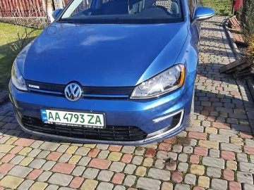 Авто Volkswagen E-Golf 2016 № 7503318