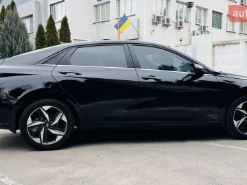 Авто Hyundai Elantra 2022 № 7503602