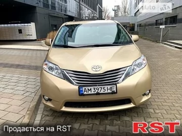 Авто Toyota Sienna 2013 № 7504052