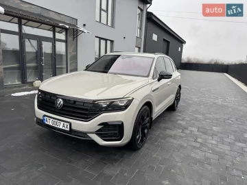 Авто Volkswagen Touareg 2021 № 7504067