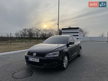 Авто Volkswagen Jetta 2014 № 7504239