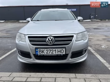 Авто Volkswagen Passat 2010 № 7504395