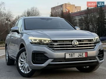 Авто Volkswagen Touareg 2018 № 7504509