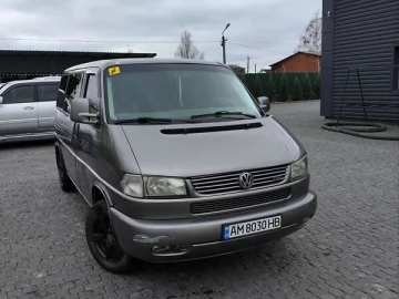 Авто Volkswagen Transporter 2000 № 7504617