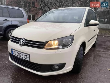 Авто Volkswagen Touran 2013 № 7504628