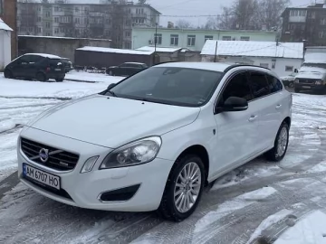 Авто Volvo V60 2012 № 7504656