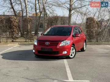Авто Toyota Auris 2012 № 7504667