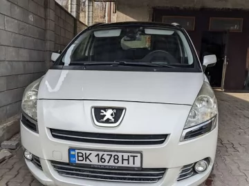 Авто Peugeot 5008 2010 № 7505183