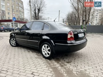 Авто Volkswagen Passat 2004 № 7505428