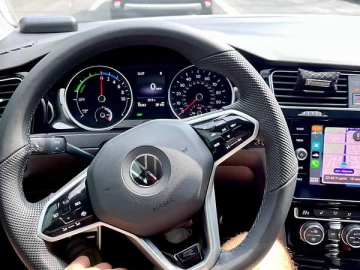 Авто Volkswagen E-Golf 2017 № 7505656