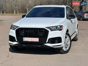 Авто Audi Q7 2021 № 7505763