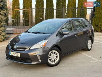 Авто Toyota Prius V 2012 № 7506040