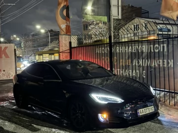 Авто Tesla Model S 2015 № 7506107