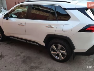 Авто Toyota Rav4 2019 № 7506175