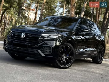 Авто Volkswagen Touareg 2023 № 7506199