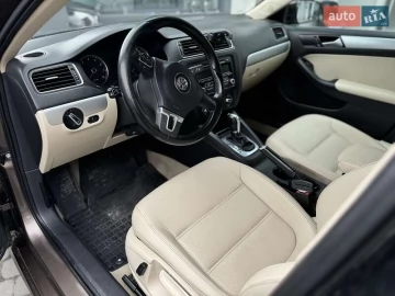 Авто Volkswagen Jetta 2013 № 7506481