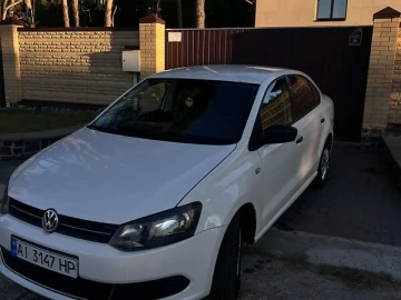 Авто Volkswagen Polo 2013 № 7506800