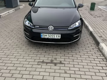 Авто Volkswagen E-Golf 2017 № 7507101