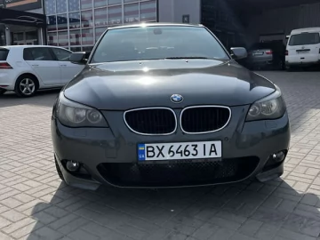 Авто BMW 5 Series 2003 № 7508138