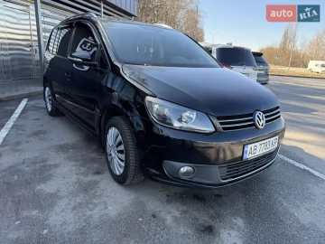 Авто Volkswagen Touran 2011 № 7508324