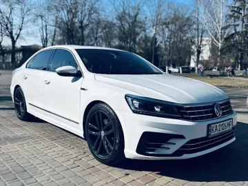 Авто Volkswagen Passat 2018 № 7508362