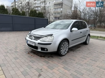 Авто Volkswagen Golf 2004 № 7508521