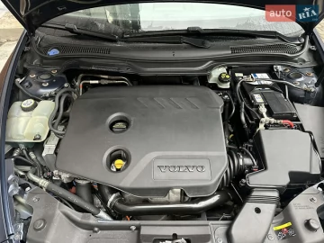 Авто Volvo V50 2012 № 7508553