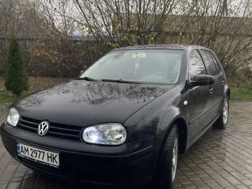 Авто Volkswagen Golf 2000 № 7509000