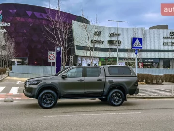 Авто Toyota Hilux 2022 № 7509250