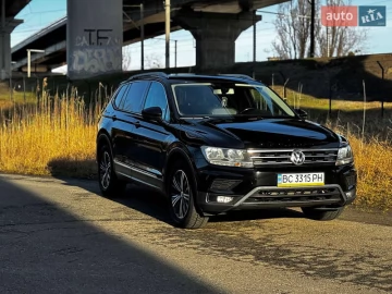 Авто Volkswagen Tiguan 2017 № 7509564