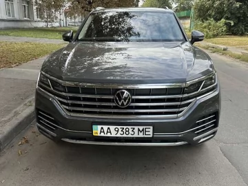 Авто Volkswagen Touareg 2021 № 7509625