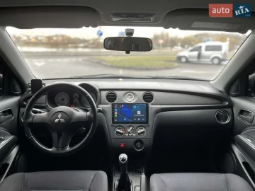 Авто Mitsubishi Outlander 2006 № 7510002