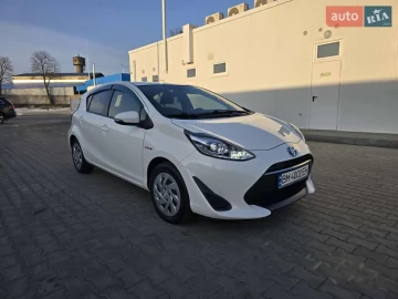 Авто Toyota Aqua 2018 № 7510102