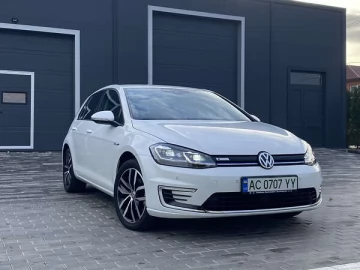 Авто Volkswagen E-Golf 2020 № 7510194