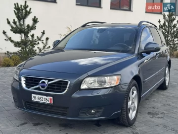 Авто Volvo V50 2011 № 7510696