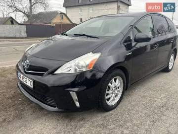 Авто Toyota Prius V 2013 № 7510739