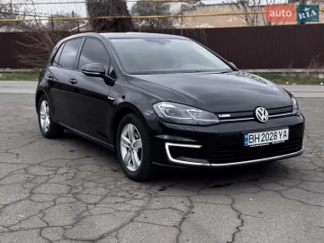 Авто Volkswagen E-Golf 2018 № 7510759