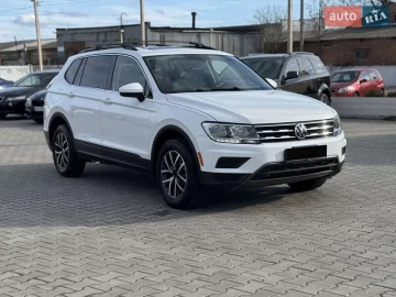 Авто Volkswagen Touareg 2019 № 7510828