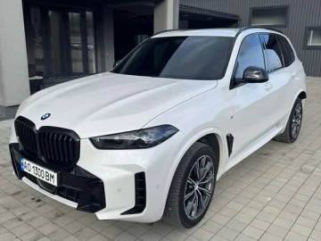Авто BMW X5 2023 № 7511396